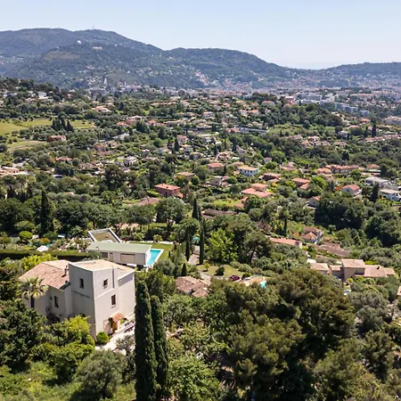 VILLA MONTE CRISTO - Villa conviviale a Nice - Superbe vue, piscine et jeux en plein air-3